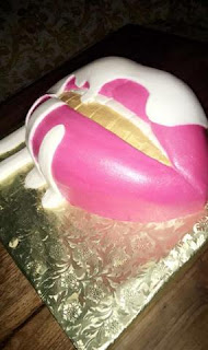 WTF? Check out Kylie Jenner’s birthday cake