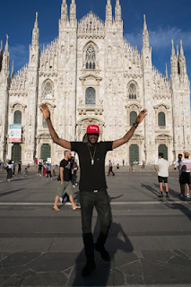 Photos: Nigerian Pop icon 2Face Idibia spotted in Milan days after The Voice Nigeria