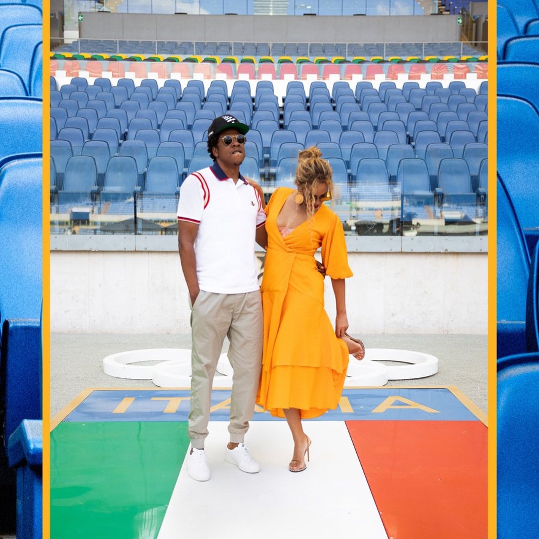 ?Jay-Z and Beyonce go sightseeing in Milan (Photos)
