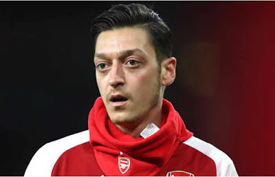 ‘Scapegoat’ Ozil should quit German team – Father