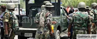 Soldiers in Aba brutalise people with dreadlocks and colour dye before taking them to unknown destination